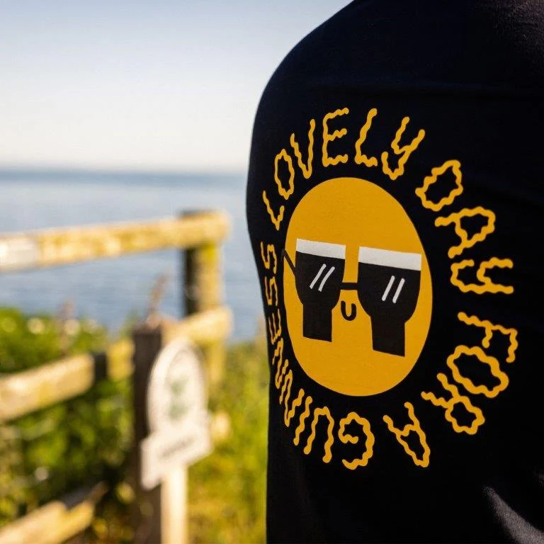 FATTI BURKE "LOVELY DAY FOR A GUINNESS" BLACK TEE - Image 9