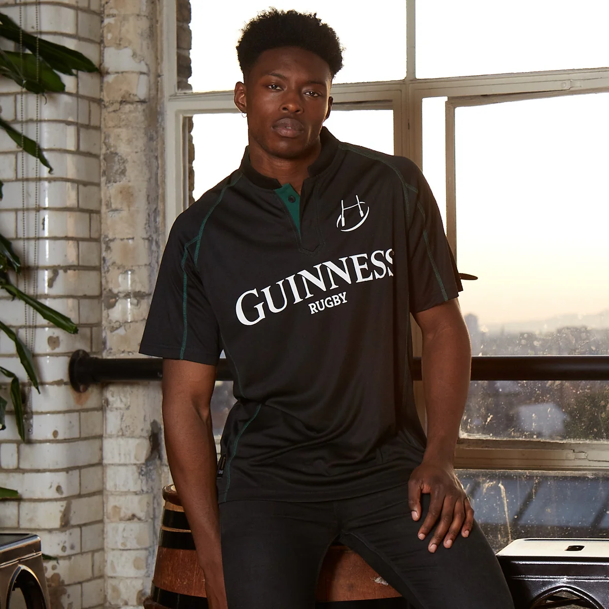 Guinness Black & Green Short Sleeve Rugby Jersey - Image 6